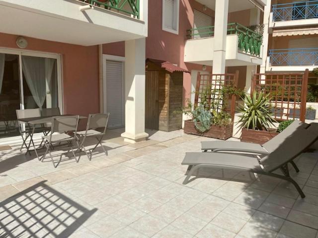 Apartamento Appt 2 pièces Port Fréjus - méga terrasse + garage Exterior foto